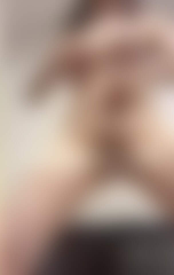 手マンと乳首責めでアヘ顔オホ声出しながら気持ち悪くイッちゃいます♡ (2/2)