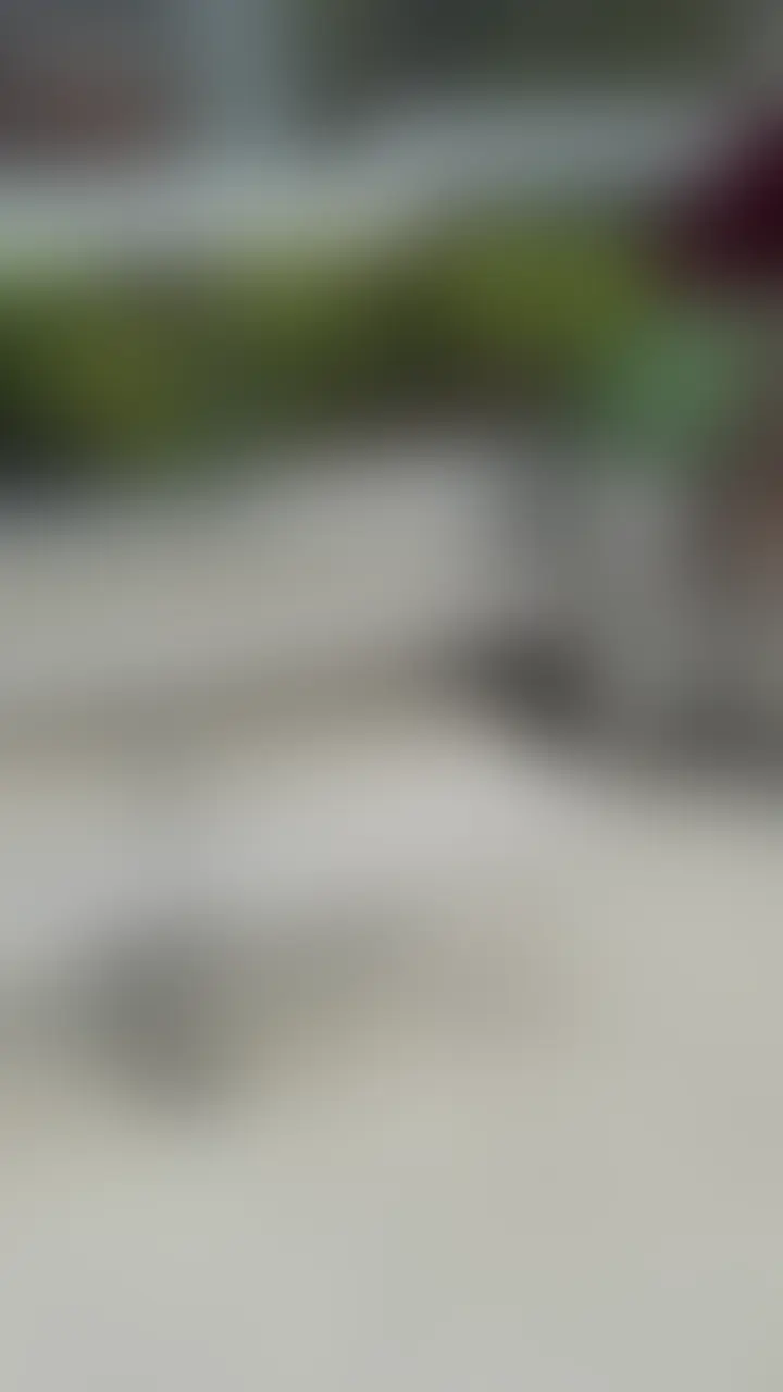 【No.54】
TikTokの企画としてクイズに参加してくれた女の子は
どこまで脱ぐのか?😎
今回協力してくれたのはカフェの店員さん
最初はノリ気じゃなかったのに、いざとなると最後まで
協力してくれちゃうんですね...w (2/2)