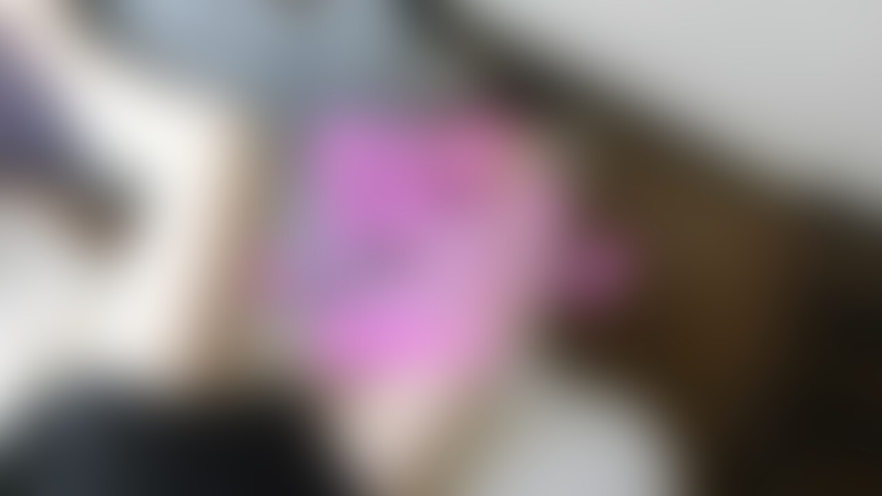 みきちゃんの自撮りしながら顔面踏み付け ストッキング編
今回はあの美女がヒールを脱いでストッキングの足裏をそのままM男の顔面へ、両足を顔面にのせてぐいぐい踏み込んだり、丁度興奮してあそこを触ってほしい時に左足が股間に・・
左足と右足のそれぞれの動きでパンツの中は我慢汁でベトベト。
美女のストッキングはたまりません!
もちろん本編顔出しあり
約14分52秒
みきちゃんの自撮りしながら顔面踏み付け ストッキング編 (2/2)