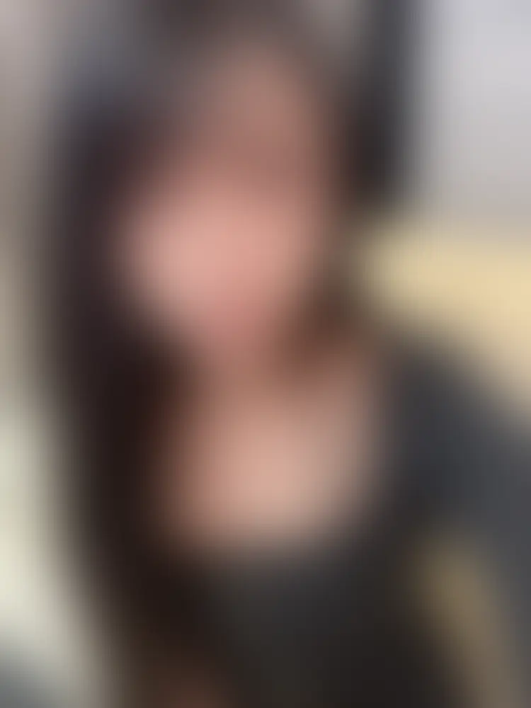 ちんちんちょうだいってぇ!!!本当のちんちん舐めたいのにぃ!!!
下のお口にもちょうだいよぉ!!
バイブも気持ちいいけどちんちん突っ込んでほしいのぉ!! (2/2)