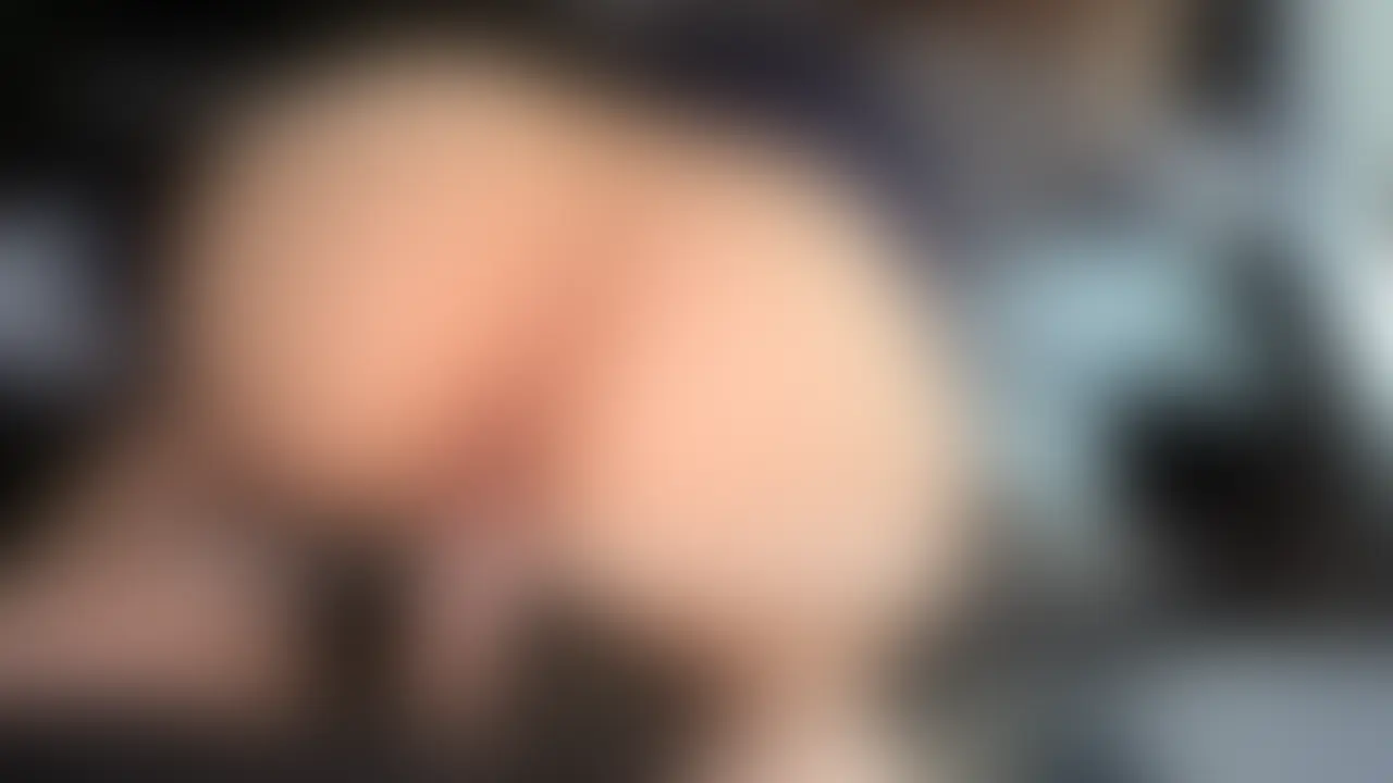 ほんわかかわいい女子のケツが巨大で超卑猥
かわいらしい20歳娘さんにメッセージいただきハメ撮り撮影に成功、優しいほんわかした感じの女の子です
しかし性欲が強く、押しに弱い性格で意外と経験豊富です
脱ぐとお尻が想像以上に大きくて尻フェチの私はお宝を発見した気分になり、じっくり撮影して後ろから勃起チンポで突きまくりました
ケツ肉のボリュームがすごくてブルンブルンさせながら何回もイってますのでデカ尻好きの方、是非ご覧ください
Cカップ/20/菓子店 (2/2)