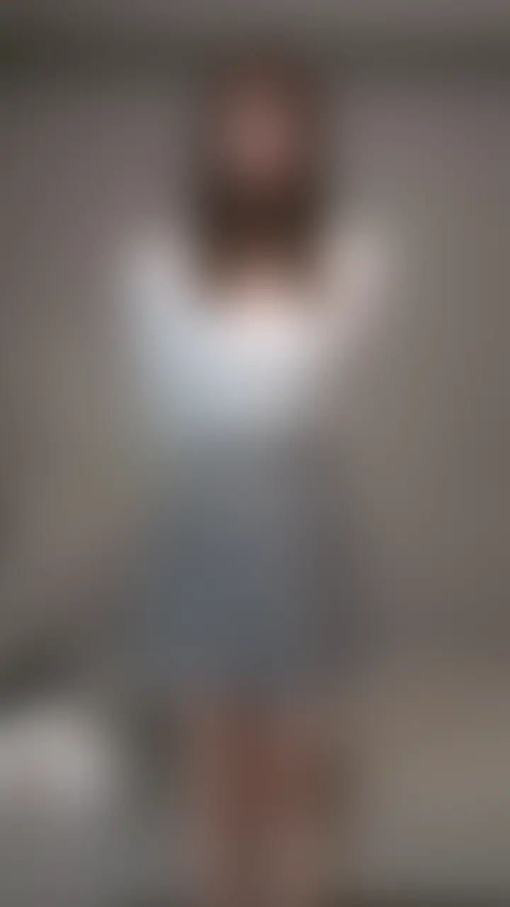 こんばんは、あみです♡
今回はえちえちなシスターさんのコスプレをしてみちゃいました🥰
ぴちぴちスケスケで色々とあぶない感じです...//
おまけで写真もつけているので
メッセージ(DM)のリンクからダウンロードして見てみてください♡ (2/2)