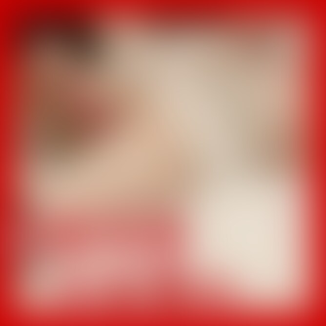 両手両足を○○○束→くすぐり→乳首ローター→ミニ電マ→電マ
という内容になってます♪
小さい電マも気持ち良かったけどやっぱりガチ電マの威力はすごい!! (2/2)