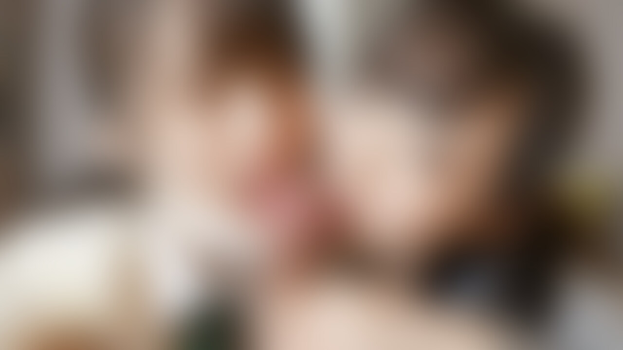【高画質】陽葵ちゃんと木内さんのダブルフェラ(17分48秒)
セーラー服コスの陽葵ちゃんと木内さんが、ダブルフェラをしてくれる動画です。
最初は楽しそうに指先でお○んちんをツンツンして遊ぶふたり。先っぽの匂いを嗅いだり、じゃんけんで買ったほうからフェラをしたり。
ふたりにペロペロされたり咥えられたりして、最終的には亀頭をふたりに舐められながらフィニッシュ。しっかりとお掃除フェラをして吸い取ってもらいました。
50万円超えの一眼レフで撮影しているため高画質で、フェラ好きの人にはぜひ見てもらいたい作品です。
▼作品情報
・1920×1080
・mp4
・17分48秒 (2/2)