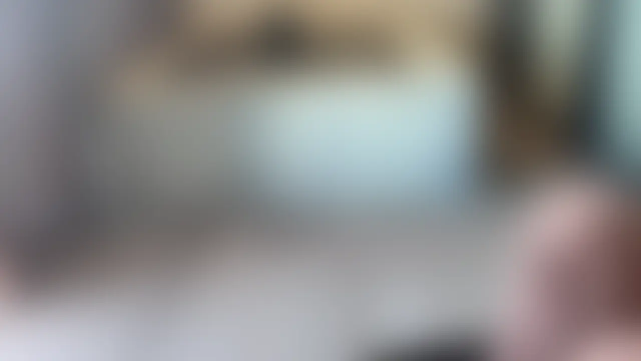 【ベランダで手コキとフェラで寸止め💗】

右上のいいね❤︎とコメントしてくださった方の中から抽選でスペシャル動画プレゼント🎁
プラン加入者、単品購入者は当たる確率UP💕
フォローのみの方はこちらの動画があたります💗

温泉で朝起きてベランダで休んでたらセフがムラムラしてりまのおっぱい触ってきたんだけど、
なぜかりまがSスイッチが入って…
りまが攻め始めました🤣
今日は入れちゃダメだよ〜っていいながら手コキ💗
ピクピクしてきてイキそうになっても止めてるりま🤣
セフがりまにやろうとしてもりまがやめてーー攻めさせてってゆってる🤣
フェラしてあげたり、パイズリで少し挟んだり、手コキしながら足で乳首触ってあげたりしました…💗

こんなに長くセフを手とフェラで責めたの初めてだと思う！笑笑
最後はいっぱい出た精子を指ですくって舐めちゃいました💗 (2/2)