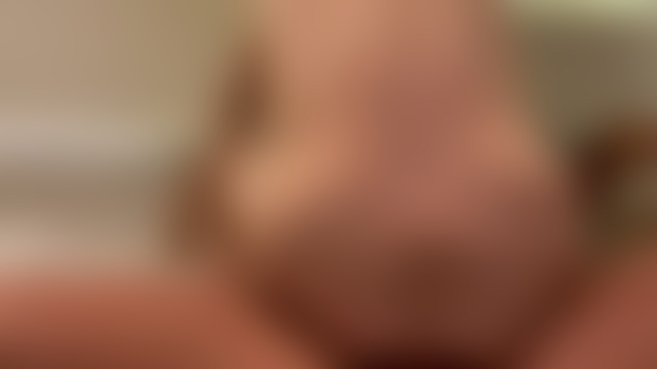 ソファで対面座位。結合部どアップ動画🍌🍑 sample 1