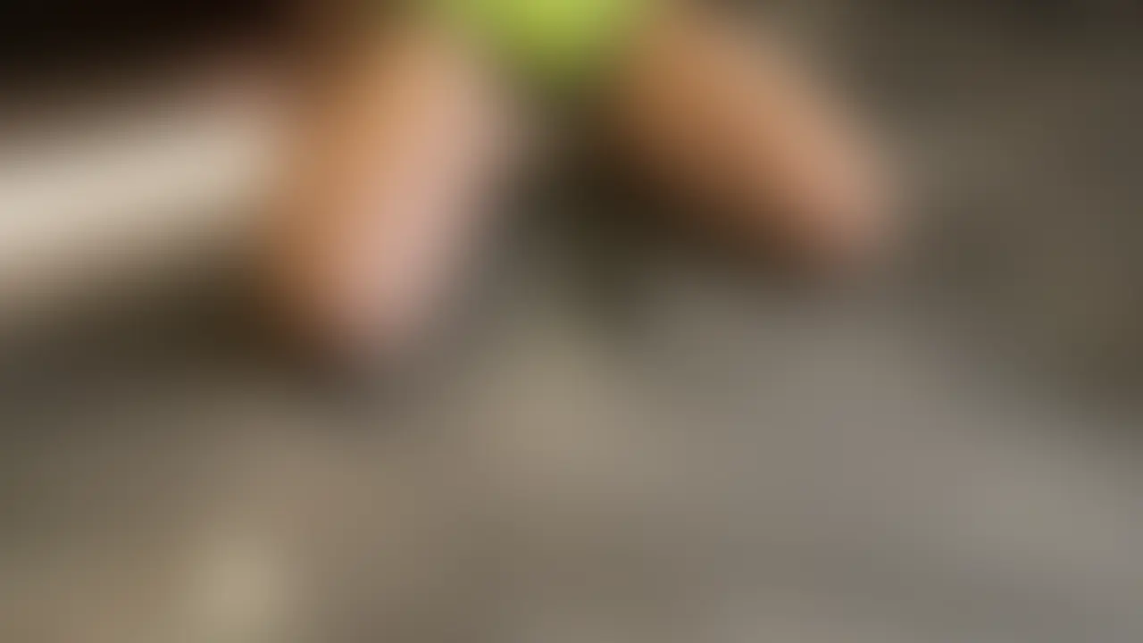 【されるがままの小柄美少年‼️ち○ぽを咥えながら生ハメされてしまう…バキバキの腹筋に濃厚精液を発射】 sample 1