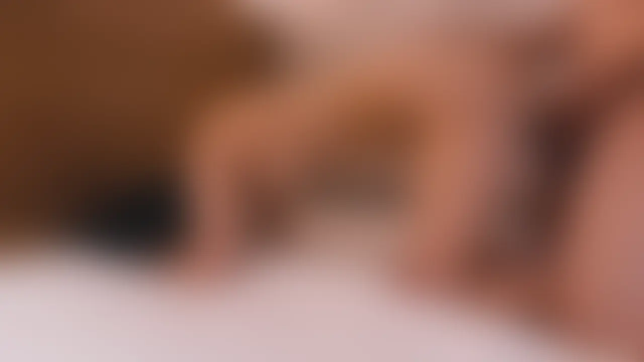 #169【19歳 ガチ美人】処女の時から抱いてる女の子を1年ぶりに抱いてきたのですが可愛すぎました、、【16分】
前戯から挿入前半までの動画はこちらです
https://myfans.jp/posts/a855d49e-a1f2-4a81-8e3a-3185c7355cad
ガチ美人の女の子からリピート依頼をもらったので抱いてきました。この子は本当に美人さんでスタイルも良くて、相変わらずめちゃくちゃ可愛かったです。目もクリクリで可愛いんですが、アイマスク希望ということで雰囲気も見せられないのが残念なくらいです。今回もたっぷり前戯でいちゃいちゃからの挿入で楽しんでもらいました。実は処女卒依頼ももらっていて、その時の動画は未公開ですが反響があれば検討します。 (2/2)