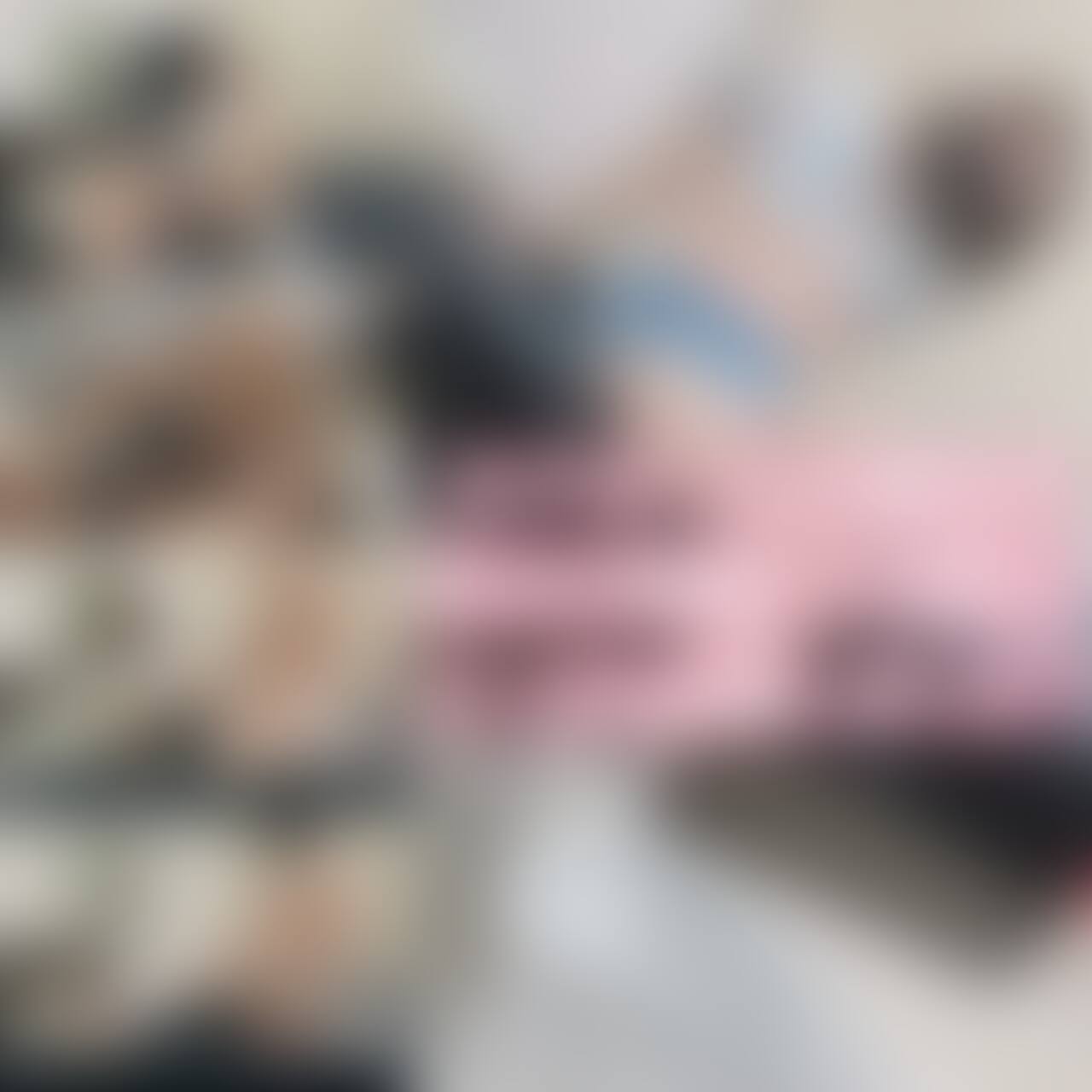 こんばんは🥰
今回は初のチアガールコスでえっちしちゃいます🤭
素足だとちょっと物足りなく悩んだあげく
スニーカーも履いちゃった笑
ヒールはよくえっち中履くけど
スニーカーは初かも🤔
さて、前回の動画でフェラと正常位のシーンのみ
ハメ撮りしたものが好評だったので
今回はフェラと騎乗位のシーンはハメ撮りしてもらいました♡
衣装とスニーカーの組み合わせが新鮮で
自分でいうのもなんだけどえろ過ぎました🥰
ハメ撮り以外は全身が見えるアングルで撮ってます😆
この衣装もフォロワーさんから頂いたやつです💕
ありがとうございました🙇♀️
(彼氏も大絶賛してました笑)
別アングルVer.はこちら💙↓↓↓
https://myfans.jp/posts/722515d0-2475-4548-a452-773431739446 (2/2)