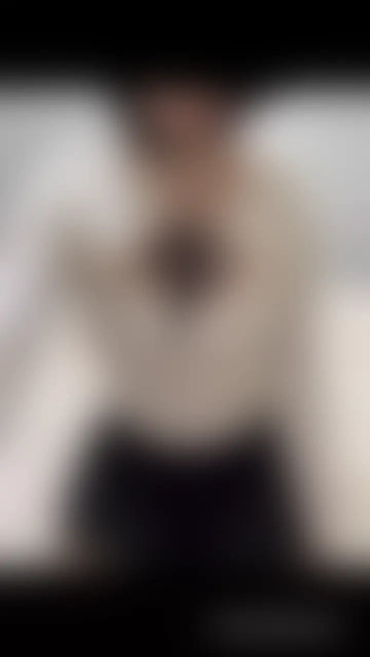 こんばんはー!なちゃんです!!
今日選ばれたのは、、ディルドでした、、、
カメラの前で恥ずかしいポーズ取るとおまたがきゅんきゅんして触りたくてたまらなくなっちゃうんですけど、この活動はじめてからどんどんへんたいになってる気がします。。、
もう戻れないよー、、、!?どーしよ!!! (2/2)