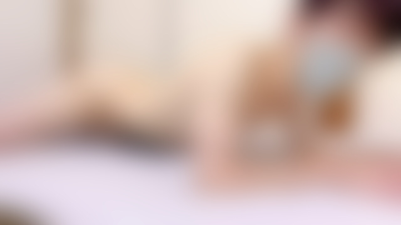 『奥まで入ってるよ♡あぅっ、気持ちいい♡』エッチみたいな床オナしました😌 sample 1