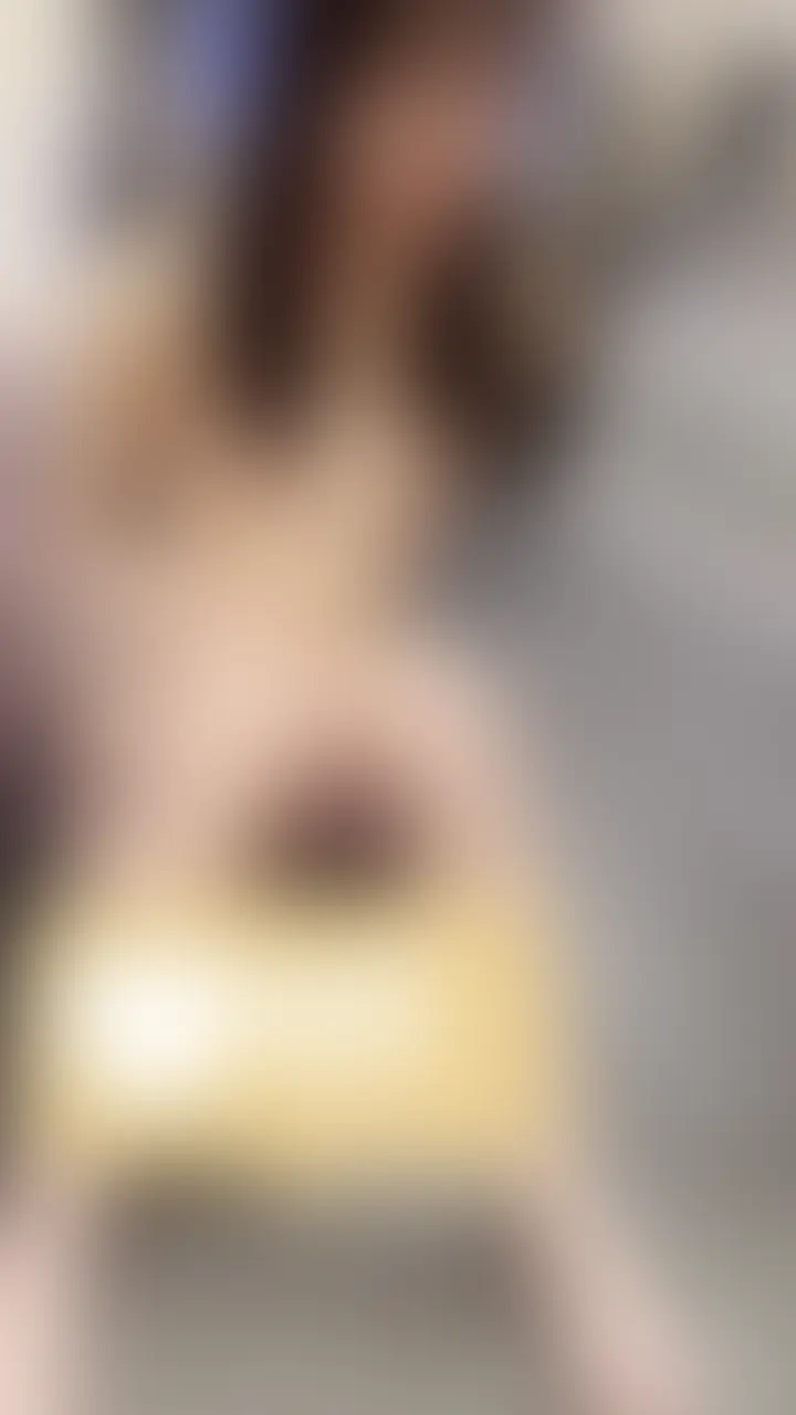 壇蜜似のこんな可愛い子が一度も経験したことないなんて。出ない人も多い、初めての「証」も。指すら入れたことのない本物の「初体験」異物が入ったことのない穴はまるで真空オナホ1-2
1-1の別アングルで見にくいところも多いですが、顔がチラホラ生で見えてしまっているので一見の価値あり
最後は証もうっすら見えます
見つけました、初モノ。数え切れないほど頂いたことがありますが「証」がでるのは珍しい🤔何も「異物」を入れたことがない人にしか出ないやつですね。しかも私ですらあまり経験ないですが真空状態になっているような具合の良さで、帙の入り口ではなく奥の方でグッチュグッチュ言いながら肉ひだがチンポを包み締め付けて離しません。イくの耐えるのが大変でした。
動画中盤以降あたりで私がそんな感想言ってる&聞いてるシーンがあるのでお楽しみください。
この子AV観るのが好きみたいなので昔のAVのように質問形式から始めてみました。貴重な作品です。
↓ブログ↓
https://twitter.com/mafi01190
私の作品に出てる女の子達は一部を除いて実際に貴方も出会えちゃう素人の女の子たち。
出演者と実際にリアルで繋がりたい方は是非ブログ↑をご覧ください。
私のような太った取り柄のないオッサンと無償で性を貪る希少な良い子たちです。自力で探すなんて砂場で砂金を探すようなもの。ショートカットしたい方はブログへ
ーー自己紹介と㊙ネターー
ネットナンパ&ハメ撮り大好きな太ったおっさんです。
趣味で18から30代まで幅広く手あたり次第口説いてハメていますが、口説くコツや食ったオジサン好きの女の子を紹介したりもしているので
※実際会って※
口説いてみては?
目指せ穴きょーだい100人!
詳細はXまで@mafi01190 (2/2)