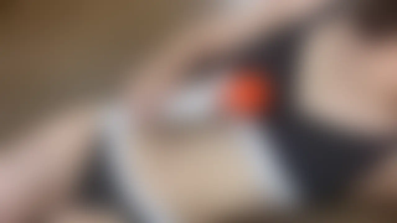 アポのあと女の子におもちゃ渡して使った感想送ってって言ったらめちゃエロい動画送られてきた笑
めちゃ潮吹きまくってた😂

エロと思ったらいいねお願いします！ (2/2)