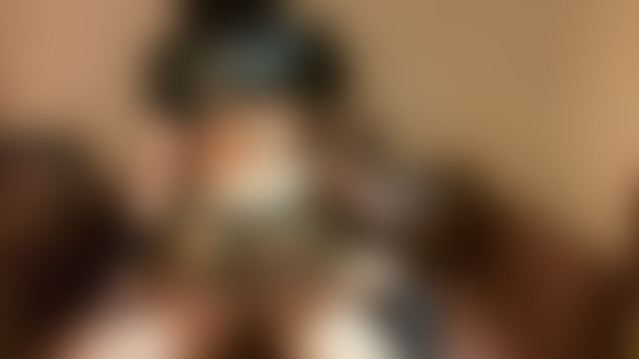 萌えフレーバーのコス着てエッチ（正面アングル）
ソファで騎乗位中出しです♡ (2/2)