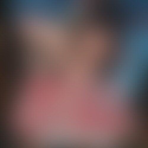 仕事に恋愛、何をやってもうまくいかない男。
この日も途方に暮れ深いため息をついた。
すると目の前に悪魔ちゃんが現れ
人生に行き詰った男に
3つの願いを叶えてあげると手を差し伸べる。
この悪魔ちゃんは人生において100万回の溜息をついた
救われない人間の前に出現する仕組みなのだ。
どんな願い事も叶えてくれるのだが
3回目の願い事は魂と引き換えという過酷なもの。
「金か?女か?それとも名声か?」と尋ねる悪魔ちゃんに
自暴自棄の男は悪魔ちゃんのおまんこが見てみたいと言い出す。
戸惑う悪魔ちゃんだったが、男の願い事なので仕方なく了承
恥ずかしがりながらおまんこを見せてあげる。
2回目の願い事は「悪魔ちゃんとエッチがしたい」と言い出し
悪魔ちゃんを○○○してしまうとそのまま中出しをしてしまう。
強気の悪魔ちゃんも「バカバカぁ!中出しして妊娠したらどうすんのよぉ!」と
泣きだすグズグズの展開。
いつ死んでもいい男は3回目の願いに
魂を差し出す覚悟で悪魔ちゃんに「一緒に死んでくれ」と申し出をする。
そんなめちゃくちゃな男の要望に悪魔ちゃんがとった行動とは…!?
どんどん新作動画を公開していきます!
サンプルを気に入りましたら
「いいね!」「フォロー」「入部」をお願いします! (2/2)
