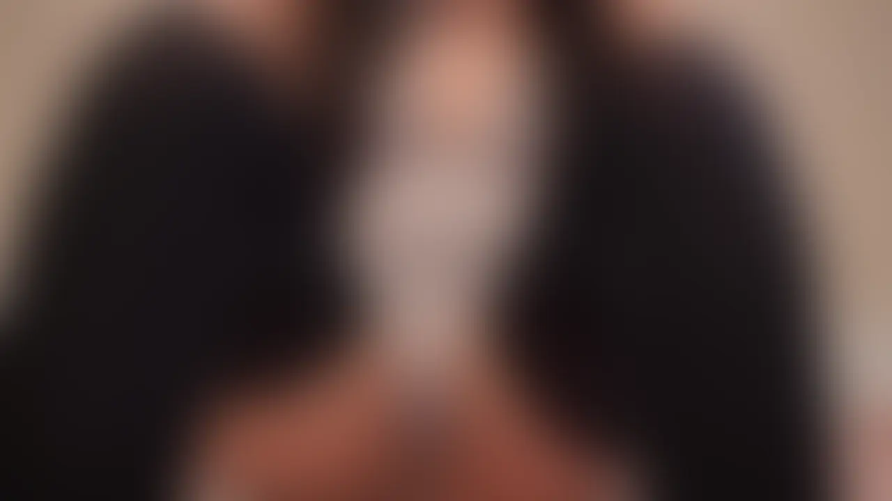 お漏らししながらオカズ探し♡ (2/2)