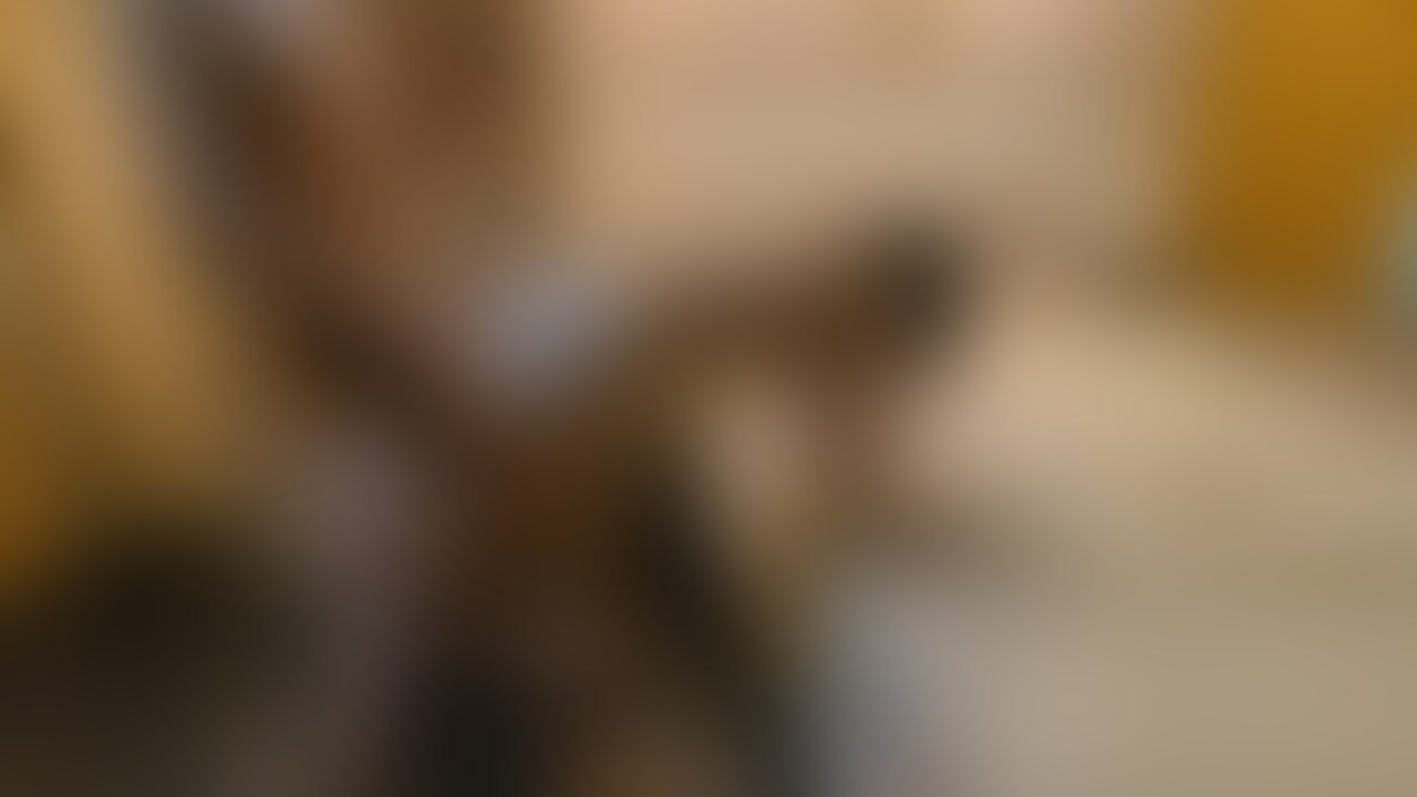 【Hカップ○○○】
首輪引っ張られながら、立ちバックでガン突きされて鬼イキ。
最後は中に大量に出しちゃいました! (2/2)