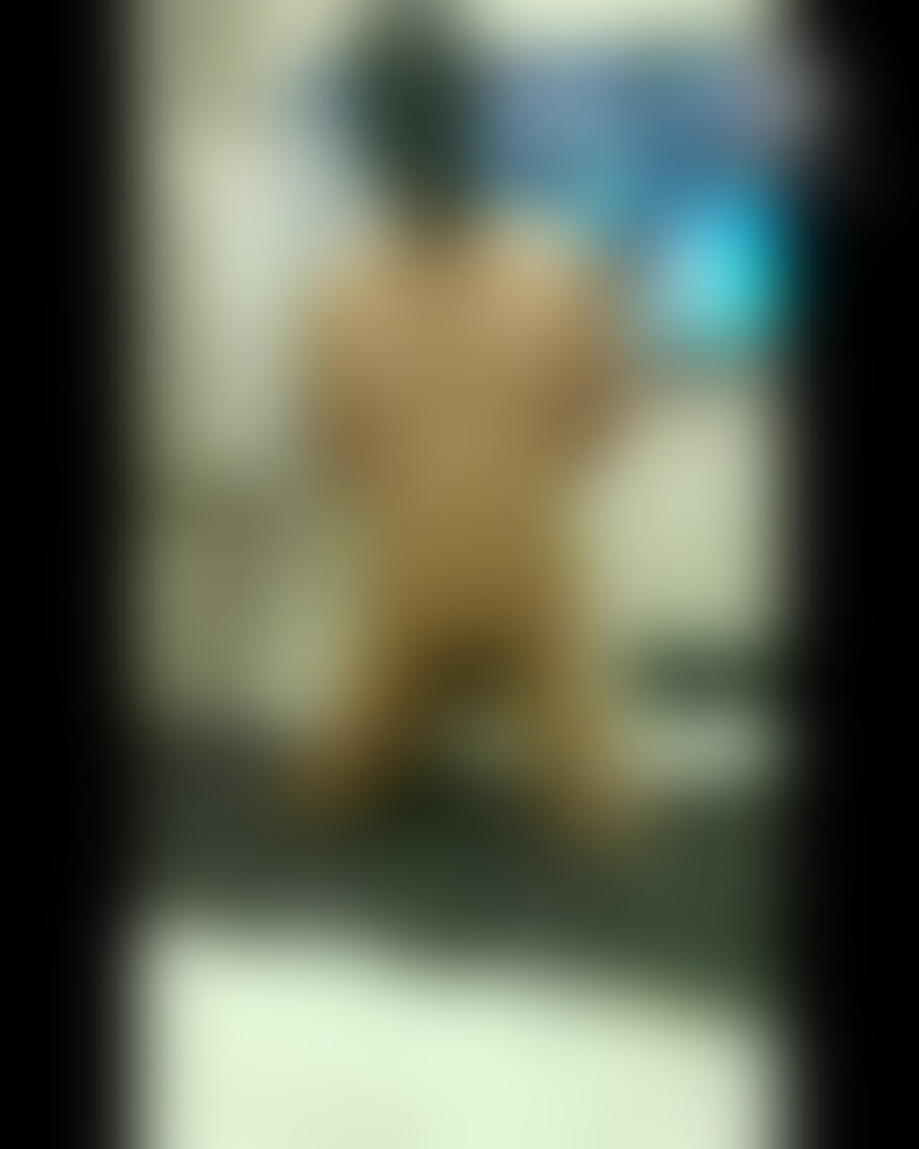 奴◯隷のケツ穴に広げて蝋燭を垂らす。 sample 1