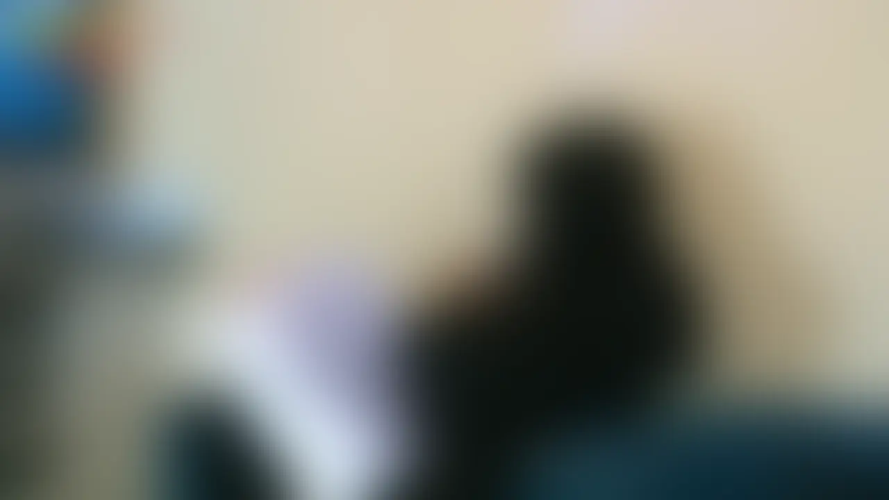学校帰りにナンパしラブホへ連れ込んだ18歳合法L〇Kちゃん
先ずはラブホでカラオケ熱唱！笑！ (2/2)