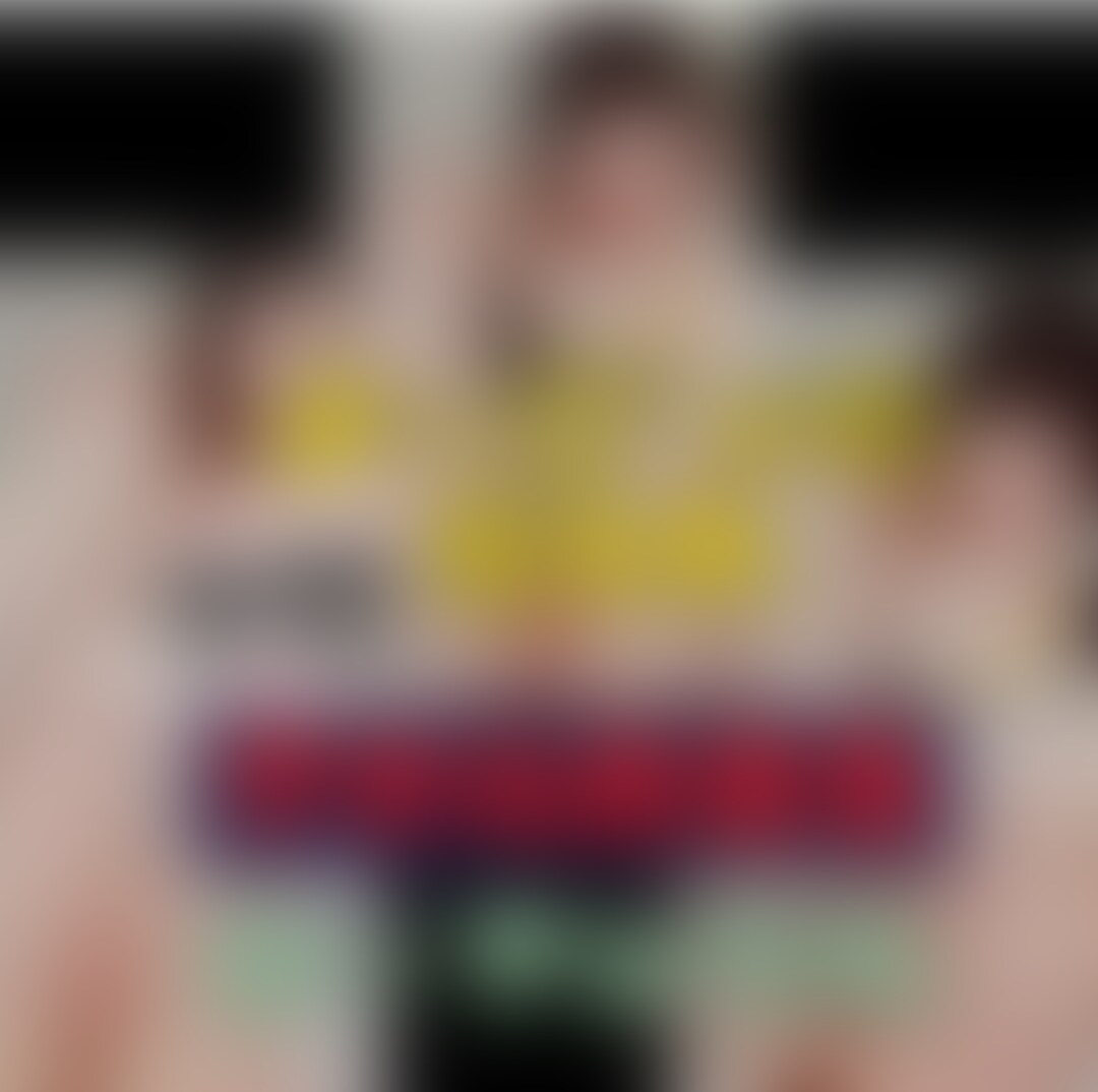 【アナル丸見え版🍑たっぷり9分】よー○"ょのおま○こに指入れ♥️ローアングル✨
いつも投稿にいいね!ありがとうございます✨
毎日すごく嬉しくて元気をいただいてます🍀ありがとう⸜(*ˊᵕˋ*)⸝
昨日は投稿できなくてごめんなさい💦
ずっと撮影してて、終わったらバタンでした💦
でも、室内でのえっちなシーンやハメ撮りを新しい衣装でたくさん撮れました✨
ちょっと、AV新法の関係で、えっちなシーンは速報がアップ出来なくなってしまうみたいでお見せごめんなさい💦
でもお楽しみにしていただけたら嬉しいです🍀
今日の動画は、おとつい投稿でアップさせてもらったよー○"ょ指入れローアングルのの【アナル丸見え版】たっぷり9分です
ぱんつを脱がされちゃう瞬間や指入れの合間に何度もチラチラアナルが見えちゃってます///小さくひくひくキュッの様子が丸見えです💦
恥ずかしい姿だけど、大好きなみなさまに見ていただけると嬉しいです✨
いつもりかの恥ずかしいところまで見てくださってありがとう❤️
大好きです(´,,・ω・)᎑<,,)チュッ♥
今日も1日お疲れさまでした(⑅꜆˘̤ ᵕ˘̤)꜆🍵
ゆっくりお体休めてくださいね✨ (2/2)