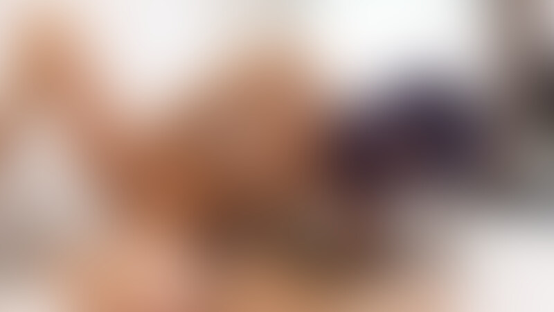 彼女のヤバすぎるフェラテク。主観ver。
チンしゃぶしながらオナニーするド変態女。 (2/2)