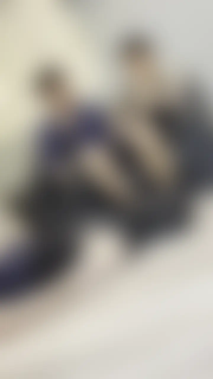 ガチのイケメンカップルにボコボコに踏まれて、情けない姿見られました💦① sample 1