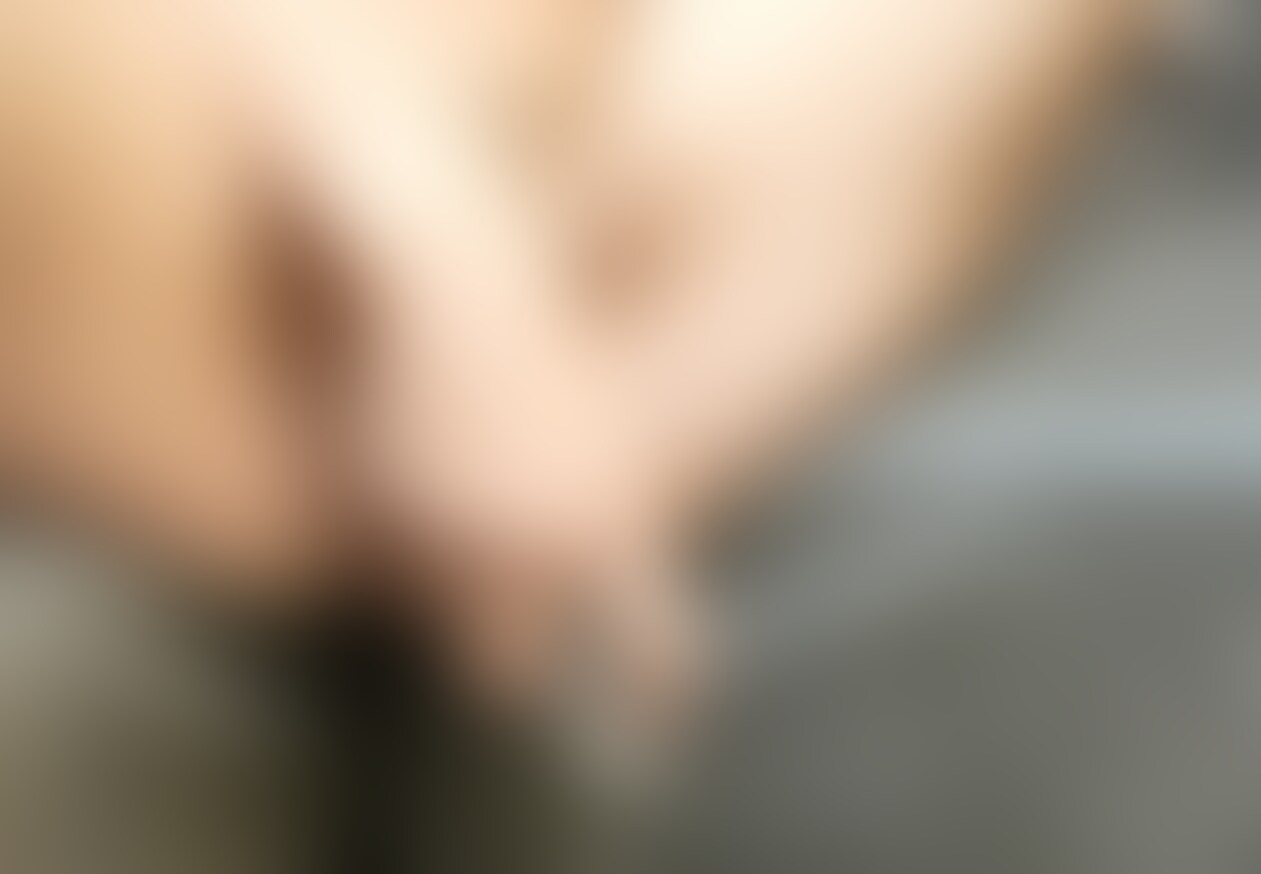 いっぱいディルドでおまんこイジメてたらお漏らししちゃって恥ずかしい。。
でも変態って知ってほしいからいっぱい見てほしいです❤
81-3 (2/2)