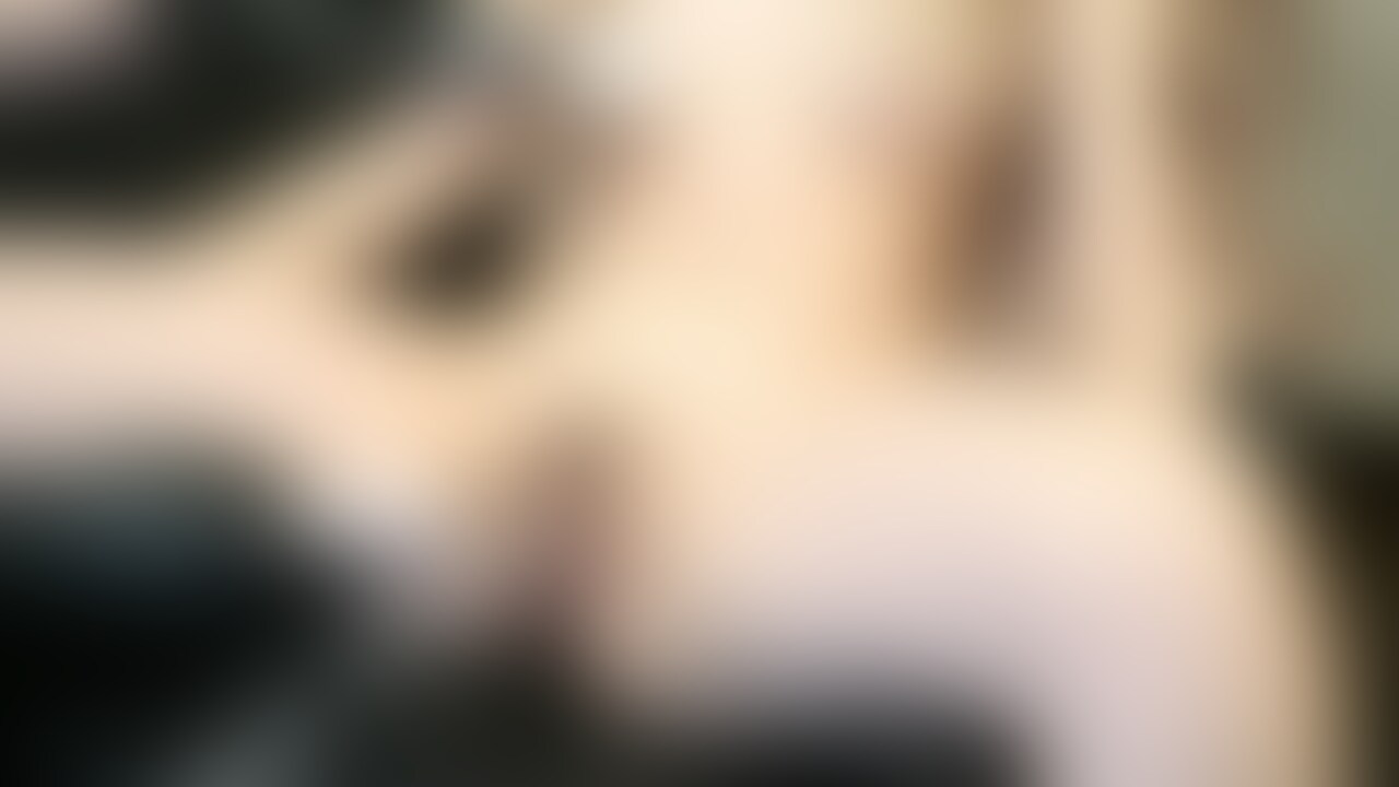 椅子を潮でびちょびちょにしちゃいました泣
ごめんなさい。。。

こんなすぐ潮吹いちゃう女の子は嫌いですか？

好きな人がいてくれたら嬉しい♡ (2/2)
