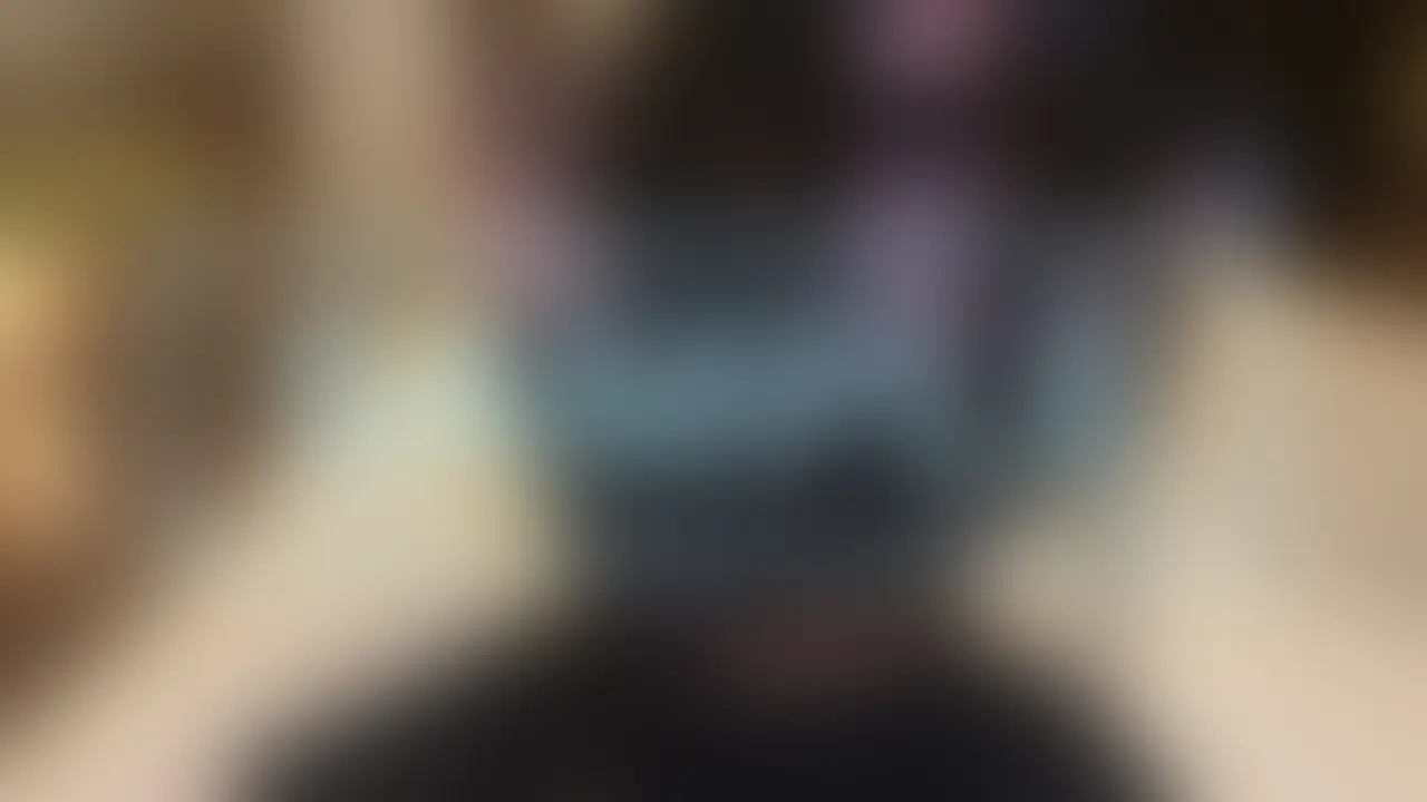 Hカップの巨乳キャバ嬢をお持ち帰りしてハメ撮りしちゃいました💓🏩
※本編目隠し、手持ちカメラアングル。 (2/2)