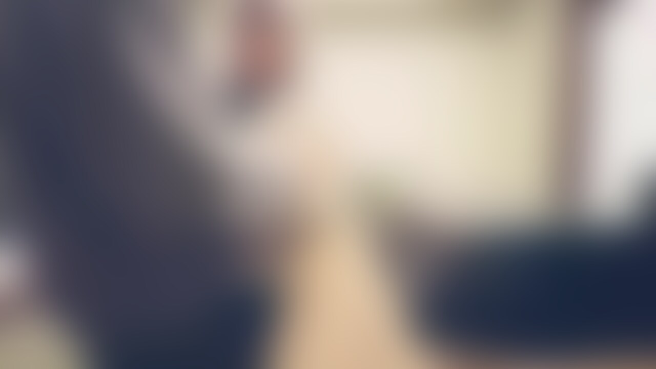 ❣️喫煙所で名前も知らない初めましての相手と…❣️
年明け1発目から願っても無い展開に恵まれ、何も知らない妻のリアルな姿が見れたので幸せ過ぎました😁
活動始めてもう時期一年経ちますが、他人と交わる抵抗感が薄れてきた妻を皆様是非ご覧下さい😊
○○○達を実家に預け、夫婦でホテルに一泊🏨
妻には露出度の高い衣装を着用させ、アダショでプチ露出をさせ、お○○○も飲ませた後、
ホテルに戻り喫煙所へ直行。
夜10時を回っていたので出入りは少ないだろうと思い(内心は誰か来る事を期待)、妻を弄り始める。
少しすると喫煙所の扉が開き若い男性が…
ガッツリ見られたので、辞めようかと考えたが、妻は気付いてないのでそのまま続行。
男性が真横に来たので妻も気付く。
戸惑い恥ずかしがる妻は男性から顔を背けるが、妻をしゃがませ僕のモノを咥えさせる。
その僕たちの行為を男性はタバコ🚬を吸いながら観ている。
僕は妻を男性に正対させ胸をはだけさせると、男性の手が自然と妻の胸に伸びてきた。
妻は恥ずかしそうにしながらも喘ぎが大きくなる。
途中また別の男性が喫煙所の扉を開いたが、僕たちを見て退出😅(申し訳なかったです笑)
その後、僕は妻を後ろから突き射精。
そして隣で観ていた男性がズボンを降ろすと妻は自ら男性の前に跪き男性のチンポを握り、言われても無いのに咥え始める…
少ししてまた新たな男性が喫煙所の扉を開けた為、切り上げる。
今回の動画はここまでです🥰
この後僕は、絡んだ男性に「一緒に風呂行きましょう!」と言って妻は部屋に戻らせました。
続きはまた改めて投稿します👍
🔺素人の撮影編集ですのでご了承下さい🔺
🔺二次利用や転載はお控え下さい🔺 (2/2)