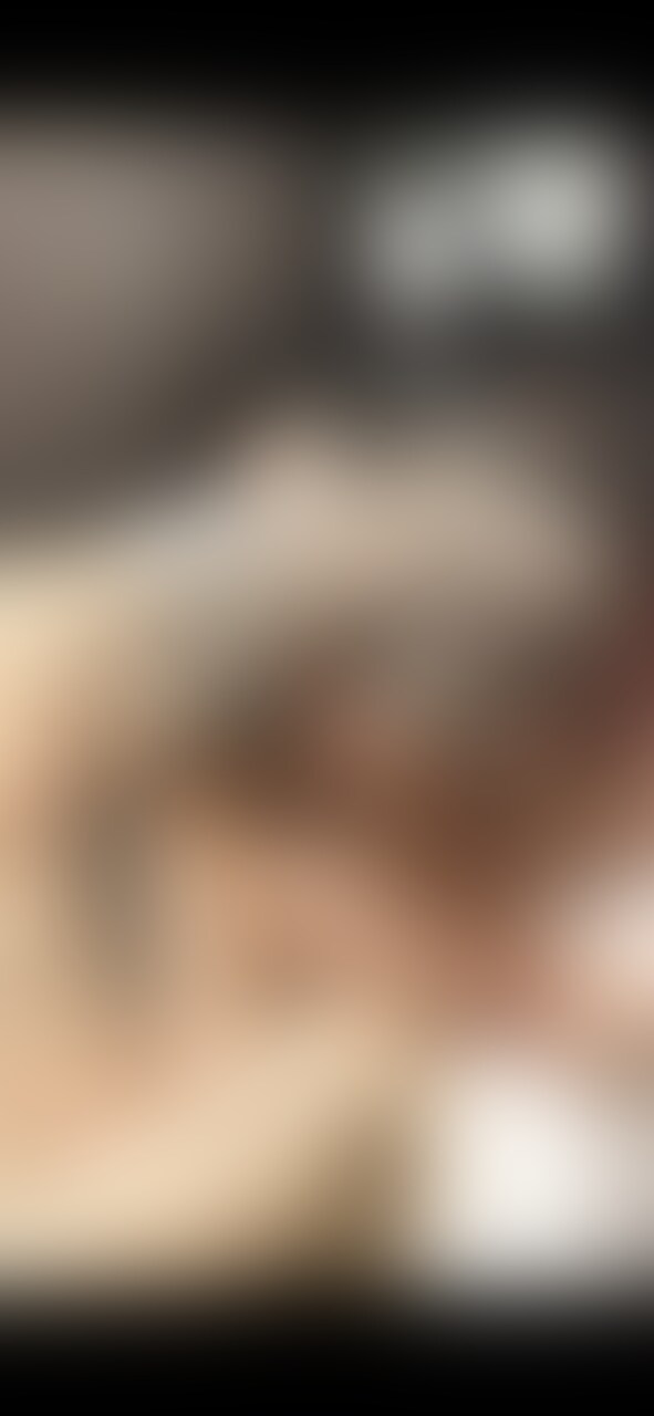 逃れられない絶頂part5❣️3人目の射精で同時イキ
必見🤩幻の4人目が乱入です。 (2/2)
