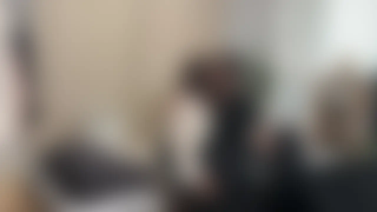 【本編完全顔出し】
Tinderでお持ち帰りした学校の先生やってる爆乳ちゃん
普段は真面目で優しい先生なのに、裏ではこんなエッチなことしてるのエロすぎでしょ。 (2/2)