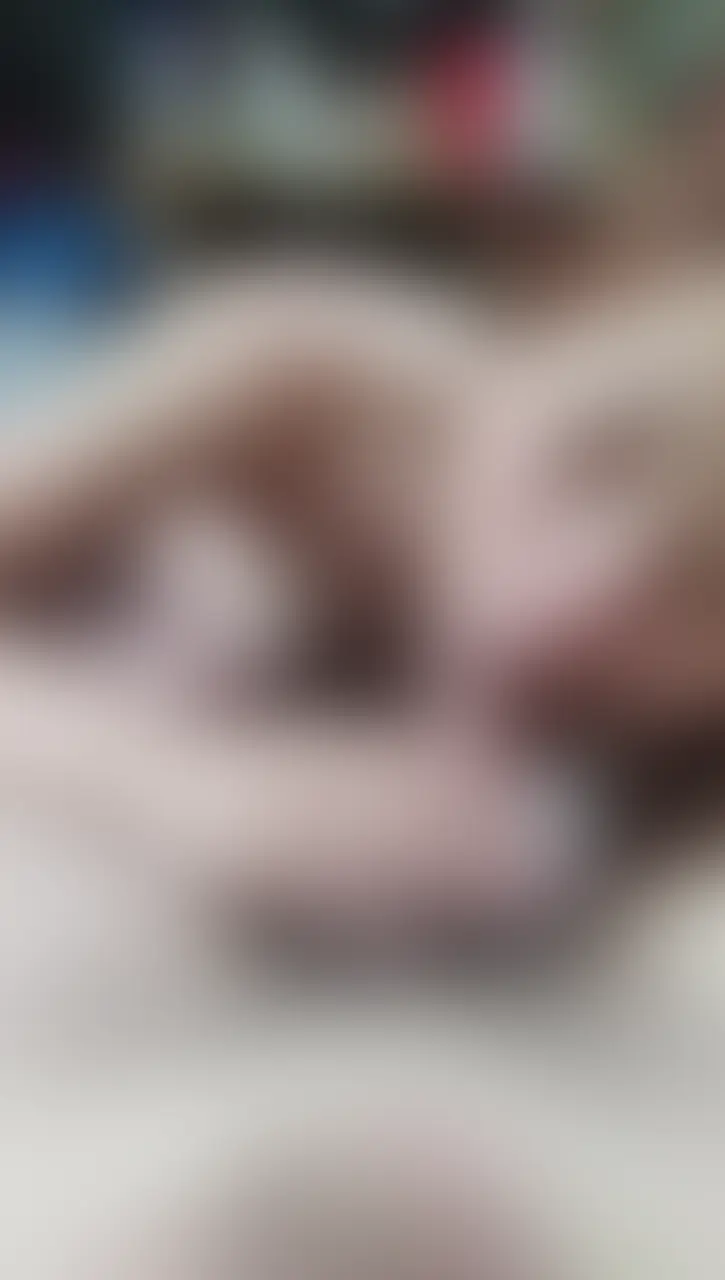 とある家庭の日常✨️
やっとアップできた♥️
フェラしながらオナニーしたり
騎乗位したあとおっぱいでいかせてあげたりです😘
急に撮ったやつなのでお部屋の汚さは、ごめんなさい💦💦 (2/2)