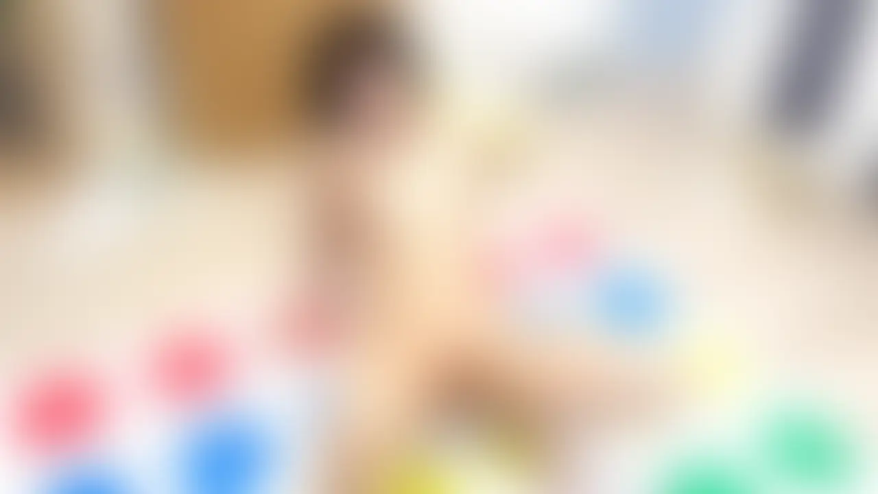 関西混浴倶楽部「りんの個人撮影。全裸一人ツイスター。こちらの指示通りに動いてもらい、恥ずかしい体勢になったところでいろんな角度から撮影します。」の投稿サムネイル