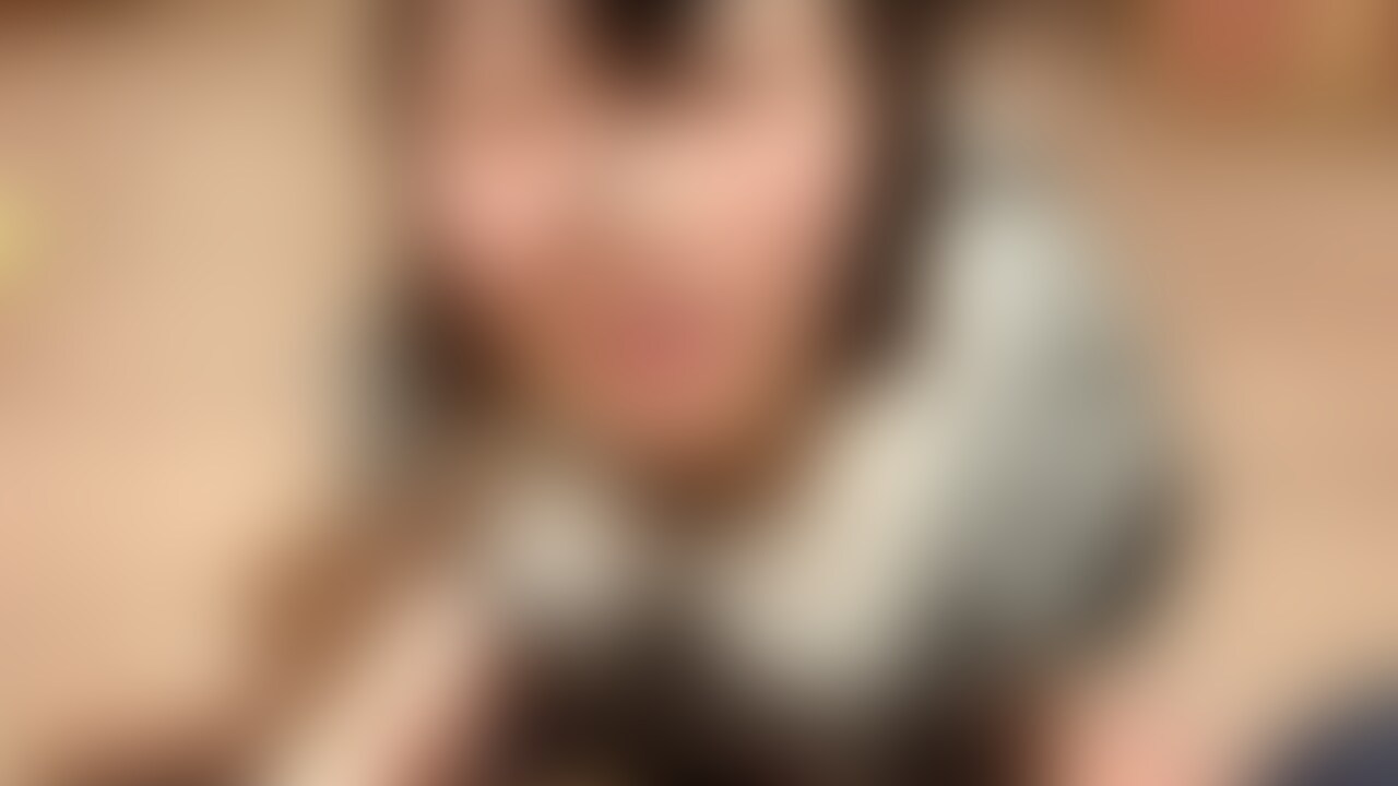 ころんが粗相をしましたので罰を与えました。
普段は見ない光景で、ころんも
泣きじゃくっているので、、、
ぜひそんなころんの姿をご覧ください。 (2/2)