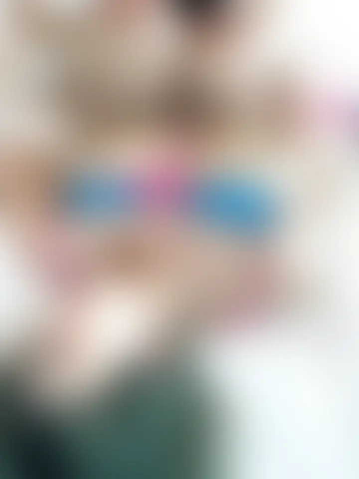 【プラチナ会員様以上向け動画】🎥
さらに体勢を変えてクンニを受けました💕
そんなにされちゃうとしたくなっちゃう🥰
とにかく気持ち良かったです♡
私の天然Lcupと共にお楽しみください❤️ (2/2)