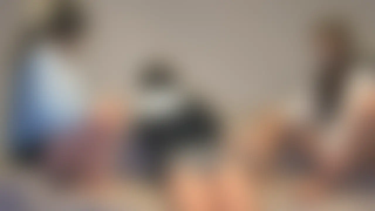 みいな砲改良レッスンの3本目!
らら先生とキキ優等生の指導で少し変化が出てきた様子…?
でもおならの臭さはやはり健在のようです。 (2/2)
