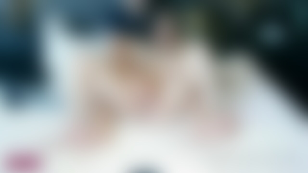 【穴弄り】
くねくねとよく動くマンコだ。 (2/2)