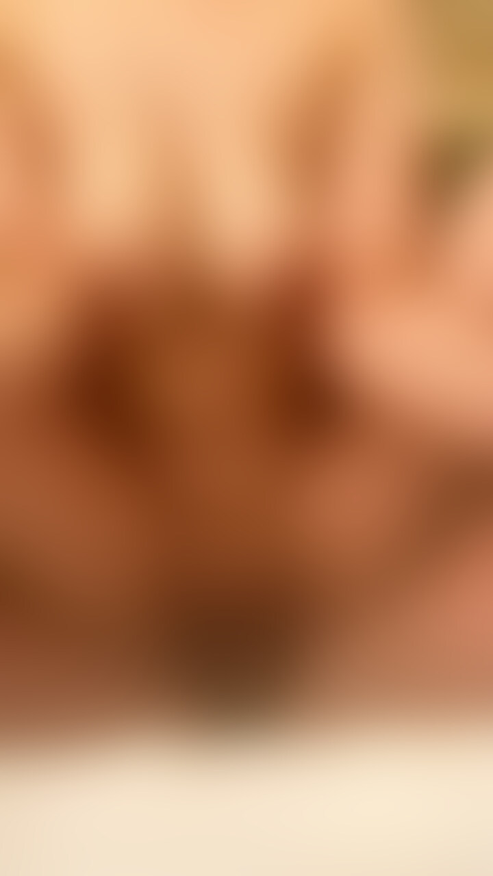挿入してるところが丸見えで恥ずかしかったけど、クリと中を同時にいじられていっぱいイっちゃった💕 (2/2)