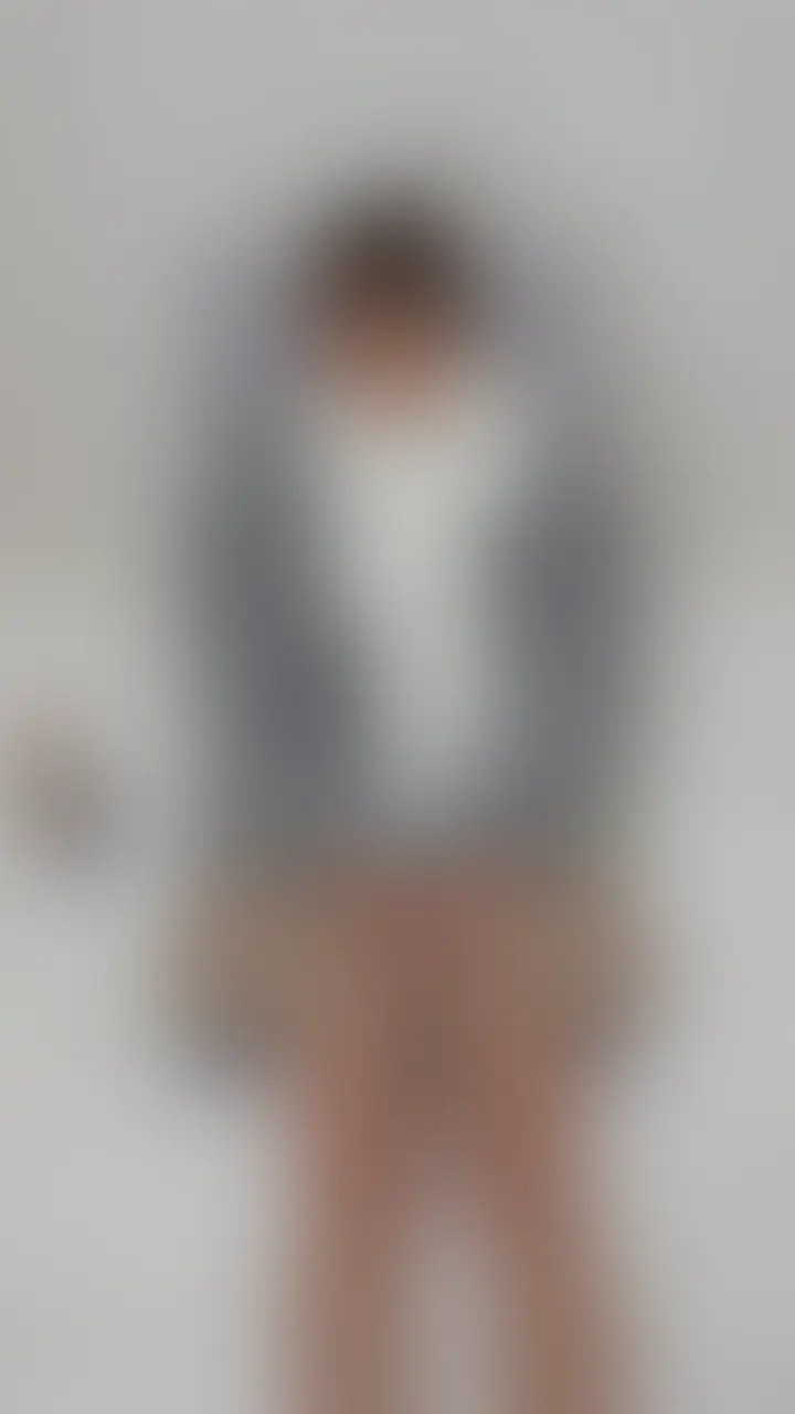 右上の「いいね❤️」を押してから見てくれると嬉しいな☺️
エッチなおもちゃを使っておなにーしていきます😘 (2/2)