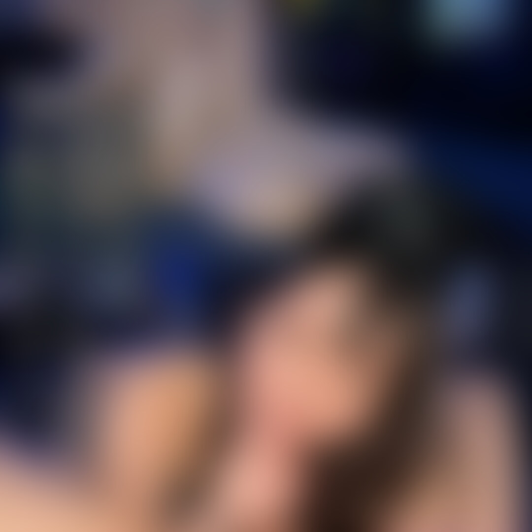 完全顔出し美女抜きどころ厳選動画‼️
元地下アイドルの黒髪清楚系美女と昼間から自宅密会💓
久々のプレイということで、緊張と緩和で良い雰囲気出ています💣
Dcup/154cm/44kg
お決まりの中出しフィニッシュにて完了❤️🔥 (2/2)