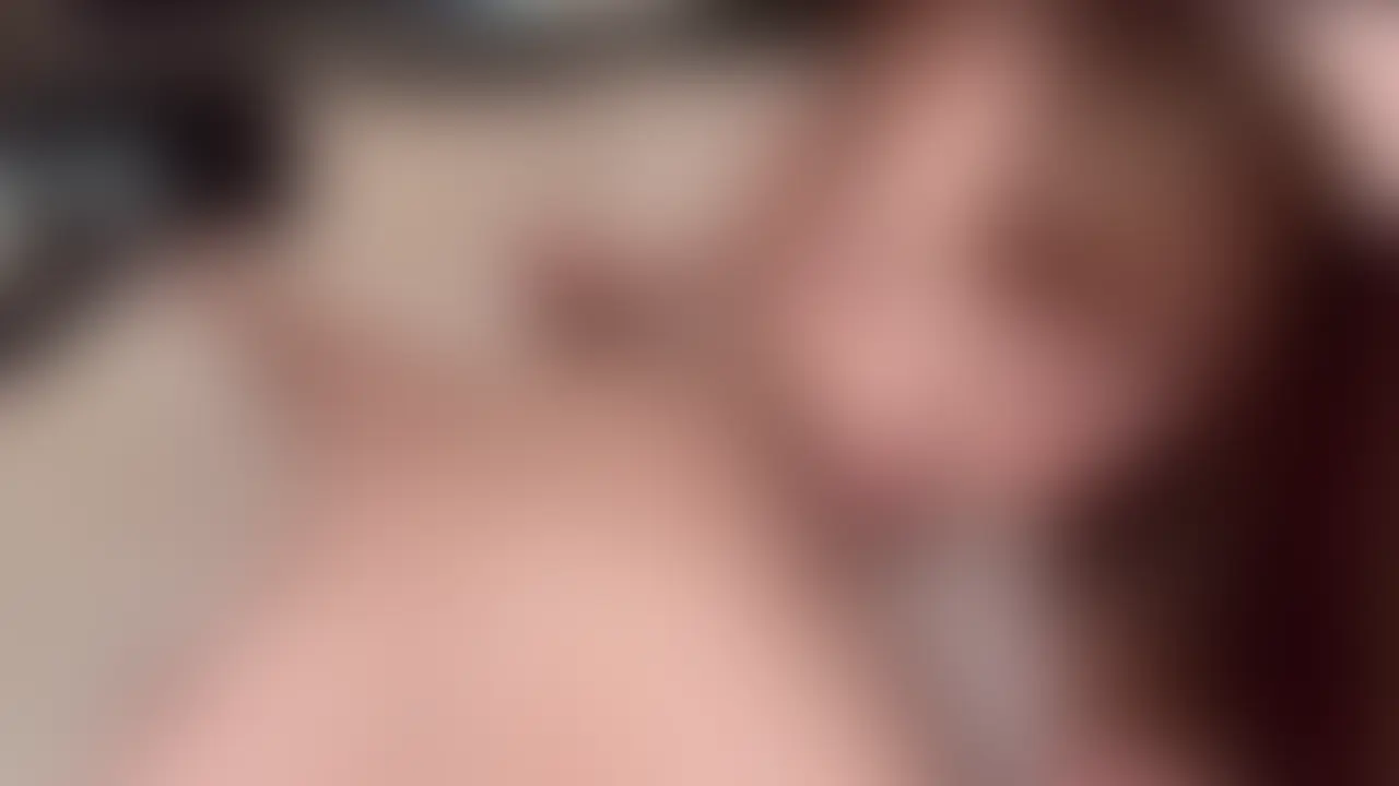 大人気インフルエンサーのりおちゃんが痴女になってドM男子を焦らしてみた!
乳首をいじりながらおちんぽを絶妙な力で
シコシコ。
ドアップでりおちゃん見ながらはたまらない! (2/2)