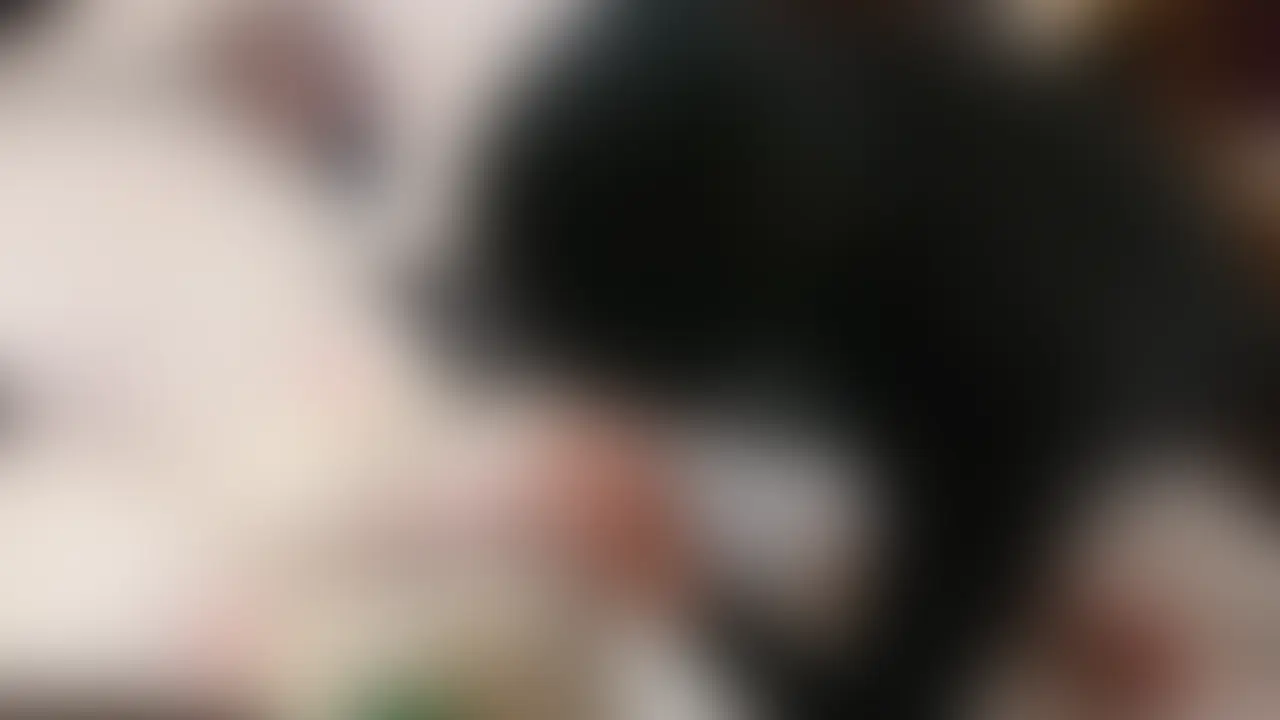 しおんちゃんにブル○カのナ○サコスで責められてもらいました
長時間かけてじっくり責める、まったりした感じの動画です
【収録内容】
拘○キス
着衣ローター
キスしながらローター
指入れ
パンツを脱がせてアナルさわさわ
キスしながらクリいじりと指入れ
指入れ吸引ローター
【動画情報】
41分 (2/2)