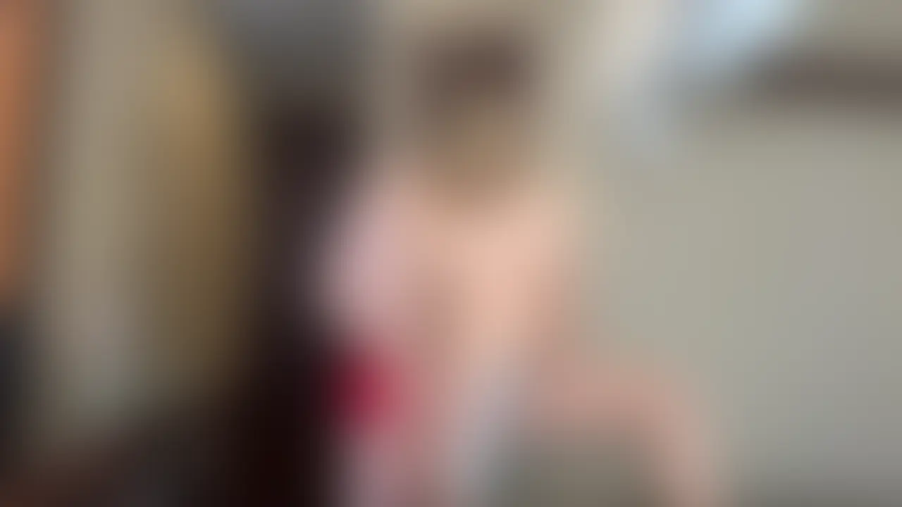 オイルでぬるぬる5回射精セックス！オイルマッサージのお兄さんと全身ぬるぬるにして触れ合い☺️我慢できなくなったお兄... sample 1