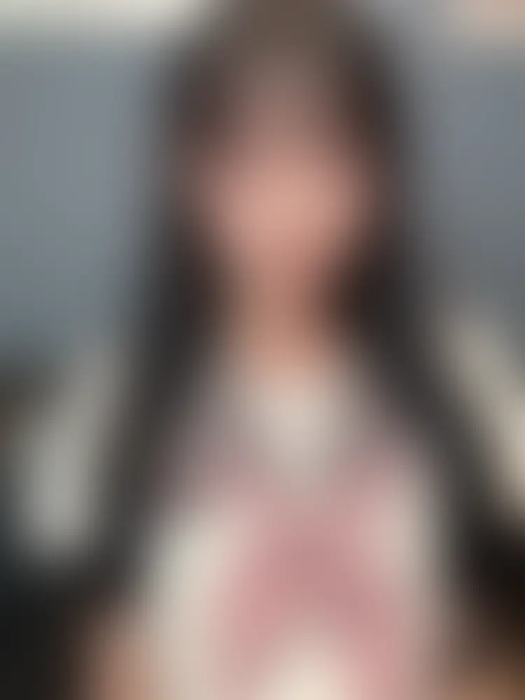 さっき自分でセルフで乳首舐めしたら
ムラムラしてきちゃったので😳💕
新しいおもちゃで今からオナニーしていきたいと思います💗
イった後のりこのイキまんこ💗
真っ赤っかだよ😳
凄い濡れきてる💕やらしいでしょ😘 (2/2)