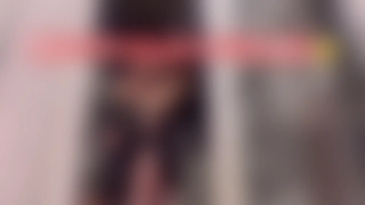 「向かいマンションから丸見え🫣…自宅ベランダ露出ＳＥＸ💓」
フル動画です。


部屋の電気をつけて、ベランダを明るくした状態だから、着衣だけとＳＥＸやってるのが丸見え🫣

見られてる興奮がやめれなくて…

お隣さんにだけはバレないように、静かに挿入したけど
最後は激しく突かれたら喘ぎ声が我慢出来なくなって🫣

向かいのマンション住民なったつもりで、ベランダ露出ＳＥＸ見て下さい💕


フル動画には最後におまけ映像も付いてます❤️
高評価押してオナネタお楽しみ下さい🫣 (2/2)