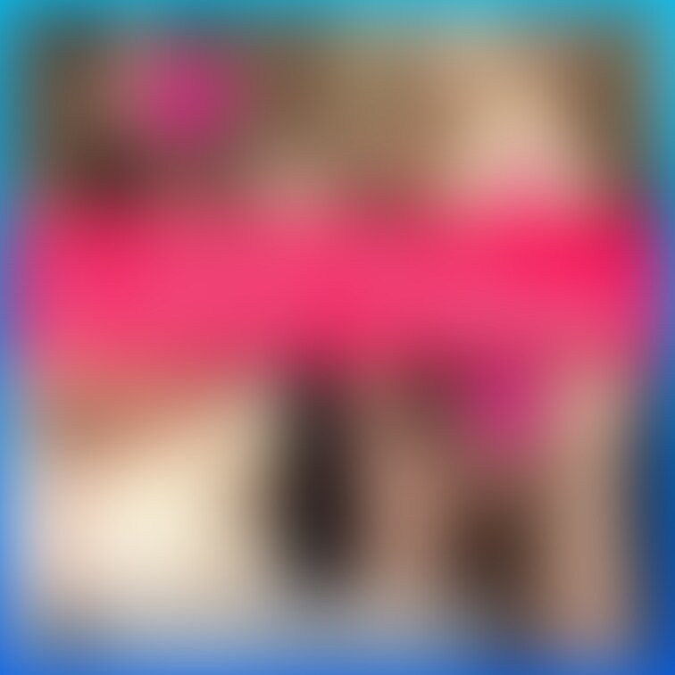 ほぼ処女のシックスパック人妻。ゆいちゃん第一弾
【こちらはフル版から冒頭等をカットしたサクっと絡みだけを視聴できるピース✌️プランの動画です】
今回セックスしてくれた女の子は、シックスパックが映えるスタイル抜群な人妻ジムインストラクターのゆいちゃん24歳。
マッチョや女の子の腹筋が苦手方は見ないでくださいw
魅力的な女の子なので当然旦那様がいらっしゃいます。。
しかし話を聞くと、
旦那様も含めてセックスの経験が人生で2回だけとのこと。
しかも前回のセックスが5年前!
もうこれはほぼ処女みたいなものですw
どうやら旦那様が不能な方みたいらしいです。
ほぼ処女なだけに性の知識も低ければ、イったこともないみたいです。
今回はそんな激レアな人妻に性の喜びを教えていきます。笑
────────────────────────
こんにちは。
素人ナンパ師のあへぴです。
セックスと(フェチ強めの)AV鑑賞が趣味だったので
どうせなら自分でも作ってみようと思い投稿に至りました。
セックス中の女のこのピース/ダブルピース、
セックス中の女のこの笑顔(ニヤニヤ顔)が
大好きなのでそういったシーンが多めです。
素人と素人による動画になるので、
アングルや画質などなど至らない点が
多いかもしれませんがご容赦ください。
また、撮影の為の撮影というよりは、
ナンパして楽しいセックスをしているところを撮っているので、
プライベート感が強く展開遅めです。
(当方スローセックスが好きなため。笑)
────────────────────────
素人
NTR
寝取り
ダブルピース
だぶるぴーす
Wピース (2/2)