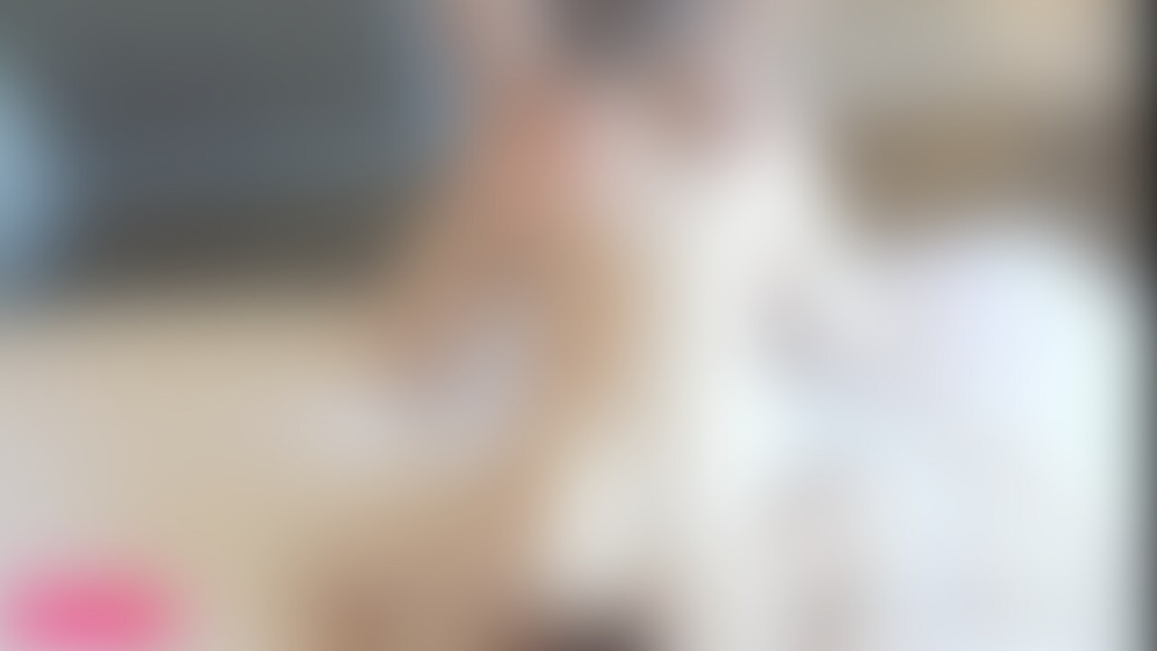 【バックで波状イキ】
波状イキで仕上がりまくった
肉厚トロマンコと柔尻を使って
徹底的に遊びまくってるよ。 (2/2)
