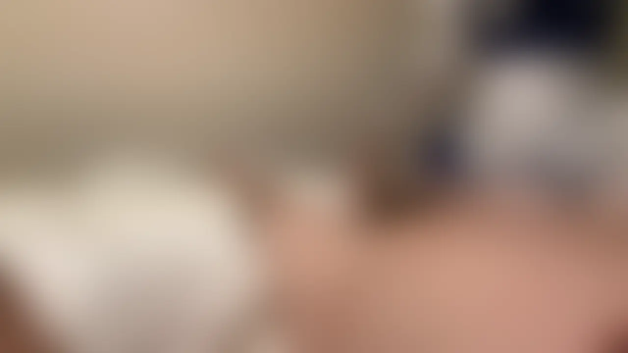 メイドさんの乳首舐め手袋手コキで昇天!ロングサテン手袋がめちゃえろい! (2/2)