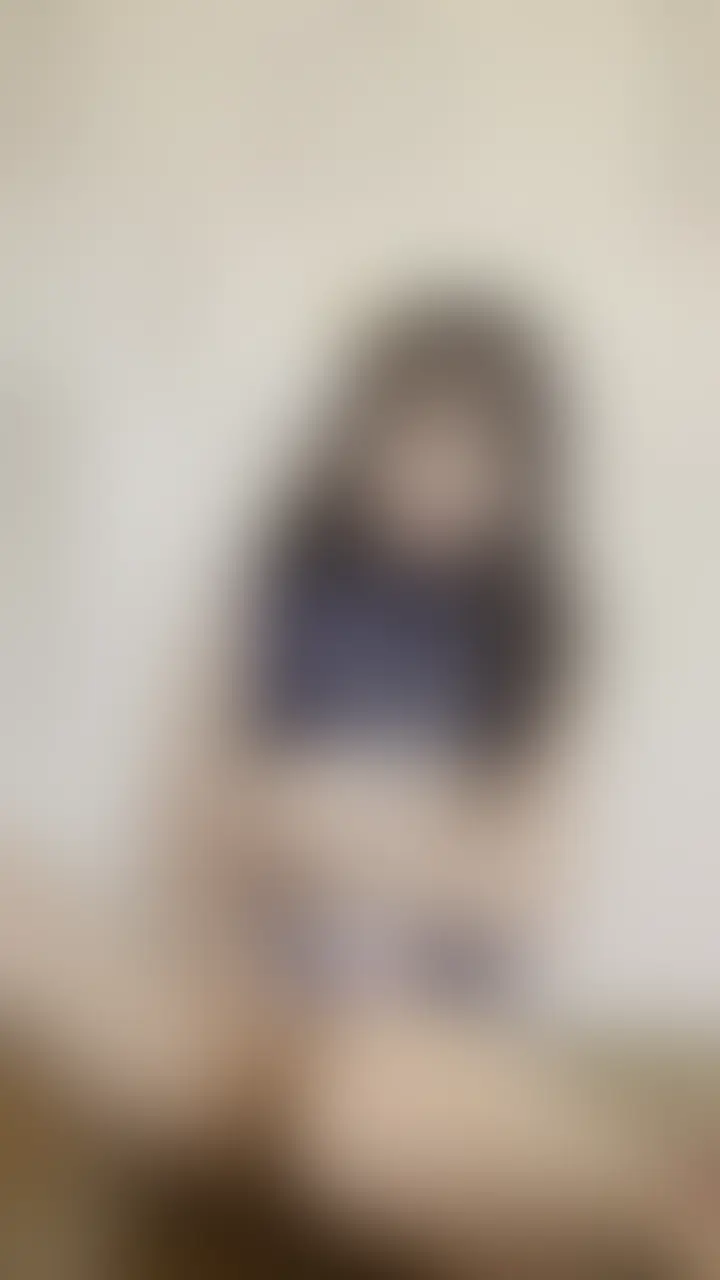 セクハラ社長室 後編♡セクハラOKな秘書のあそこについに…///
右のいいね♡や保存もお願いします🥺
💜前編はこちらから💜
https://myfans.jp/posts/925eb06b-c633-471d-b3c8-2392d67d4e20
前編では、成長したてのGカップと敏感なちくびに
たっぷりセクハラされちゃった秘書…
もう我慢できなくなり、
自ら社長に挿入を許可しちゃいました…♡
超ドアップや、バックからの挿入が楽しめる後編に仕上がったので
社長気分で秘書をたっぷり可愛がっちゃってください…🥰 (2/2)